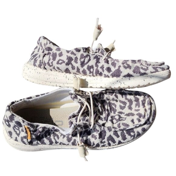 HEY DUDE Size 7 Woven Cheetah Grey Wendy Washable Comfort - Picture 3 of 7